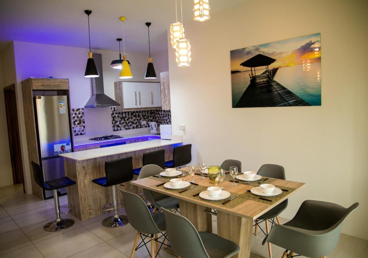 Appartement Luxury 2 Bedroom With Pool - Close To Flic-en-flac *