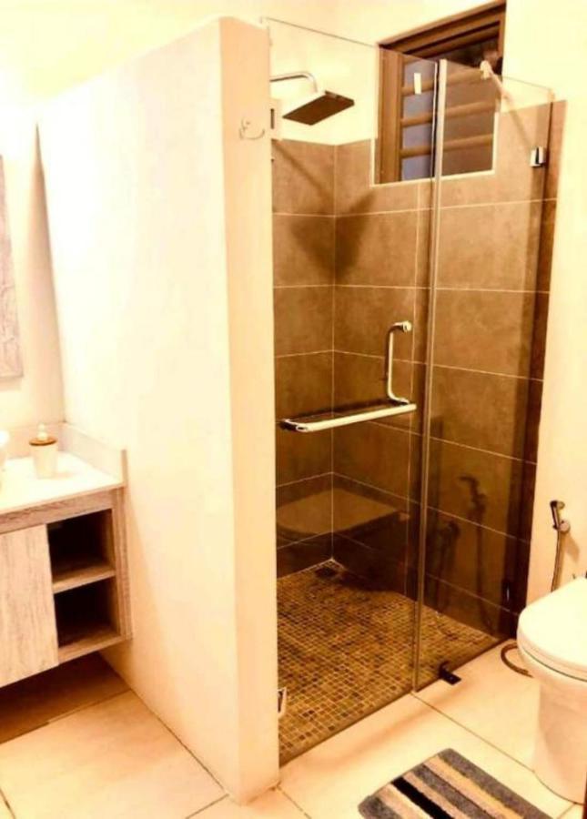 Luxury 2 Bedroom With Pool - Close To Flic-en-flac *
